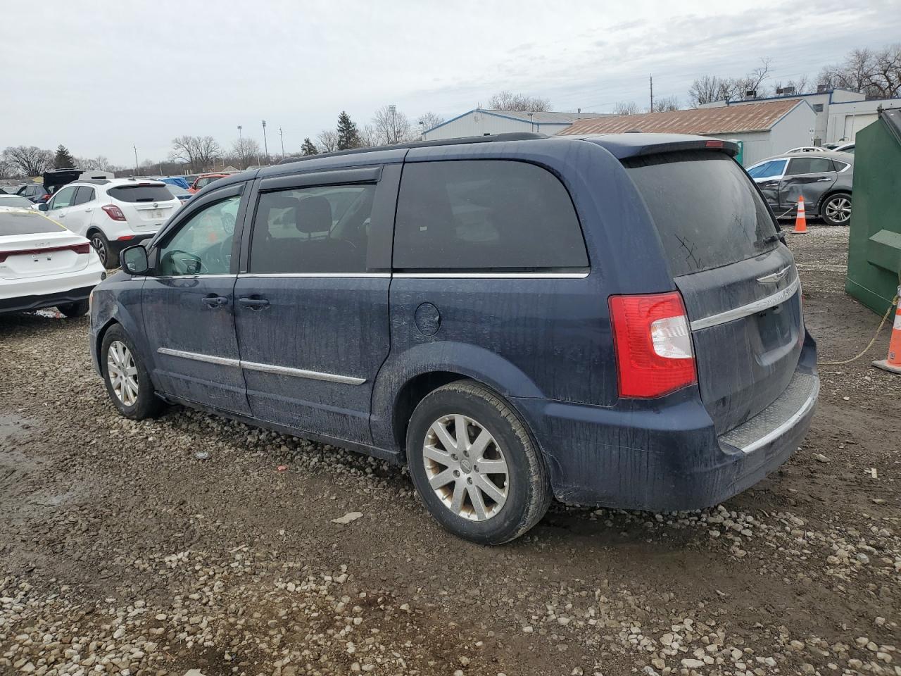 2013 Chrysler Town & Country - Image 2