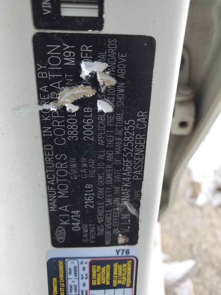 2015 Kia Forte - Image 12