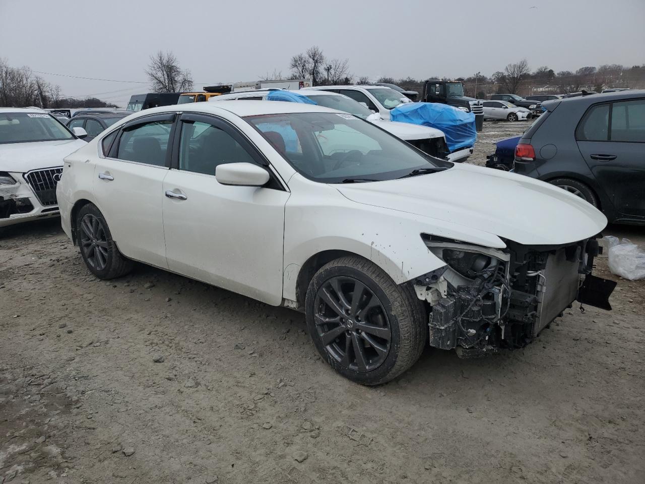 2018 Nissan Altima - Image 4