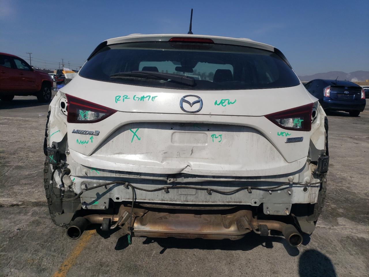 2018 Mazda 3 - Image 6