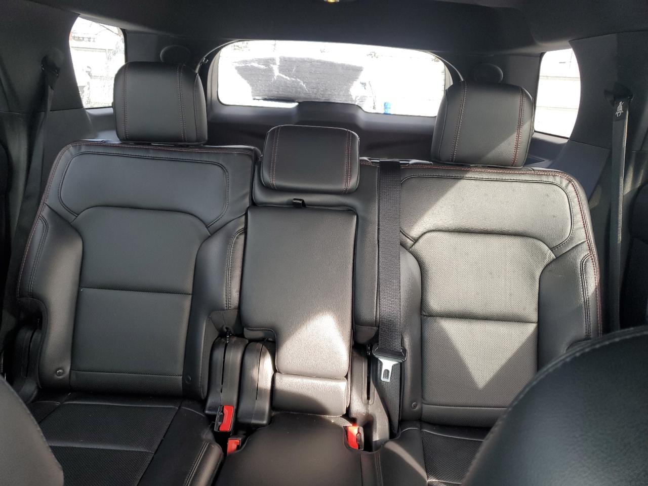 2017 Ford Explorer - Image 10