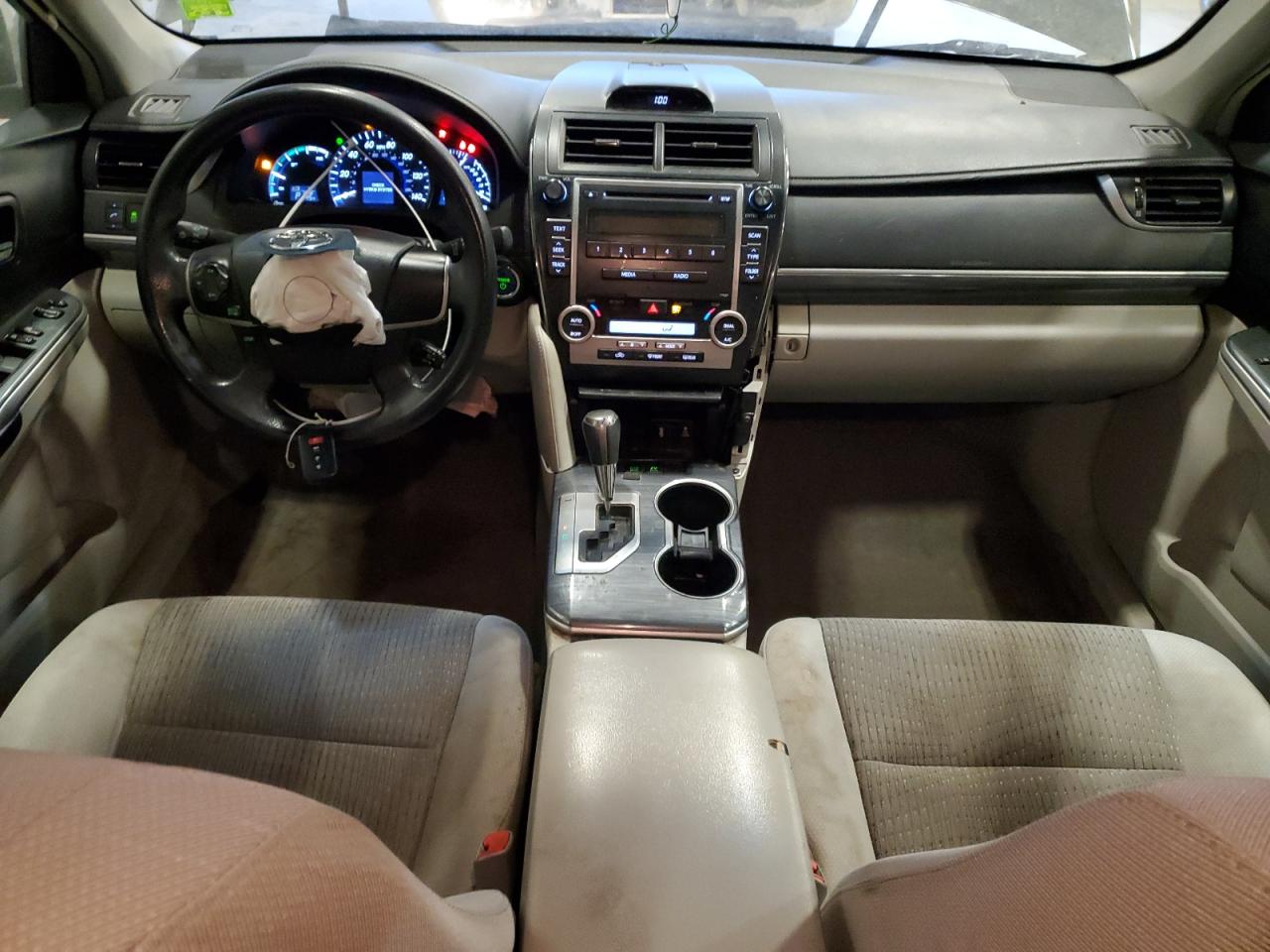 2012 Toyota Camry - Image 8