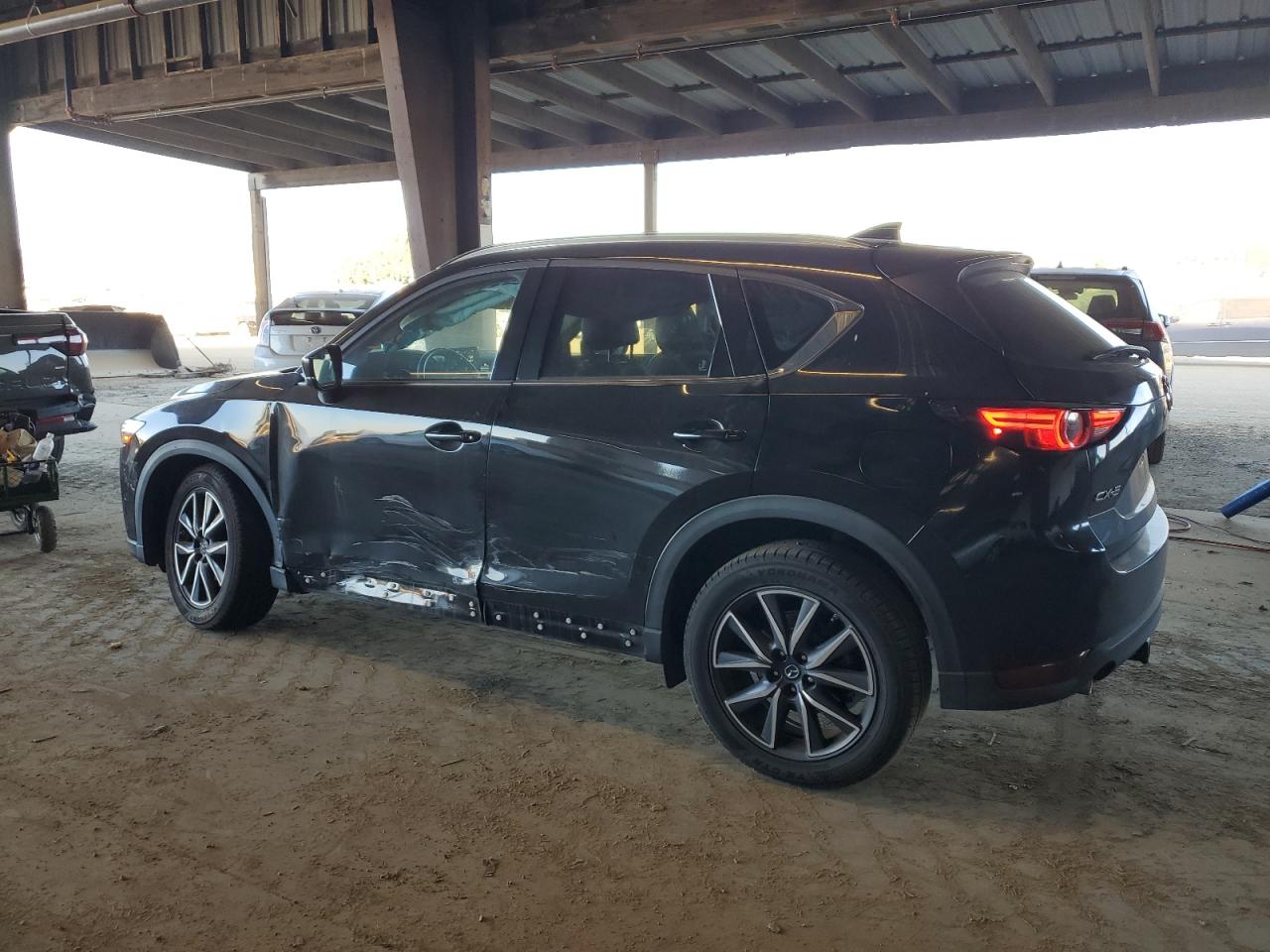 2018 Mazda CX-5 - Image 2