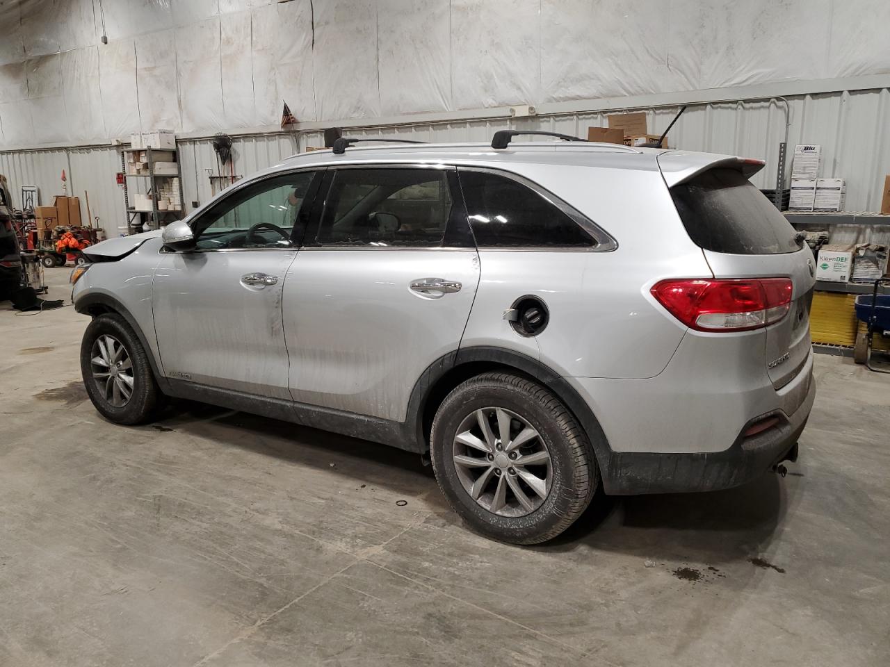 2017 Kia Sorento - Image 2