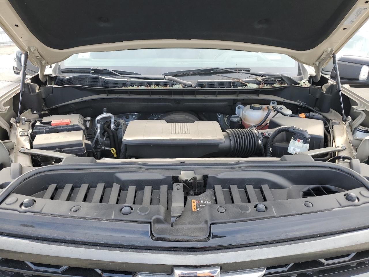 2023 Chevrolet Silverado - Image 11