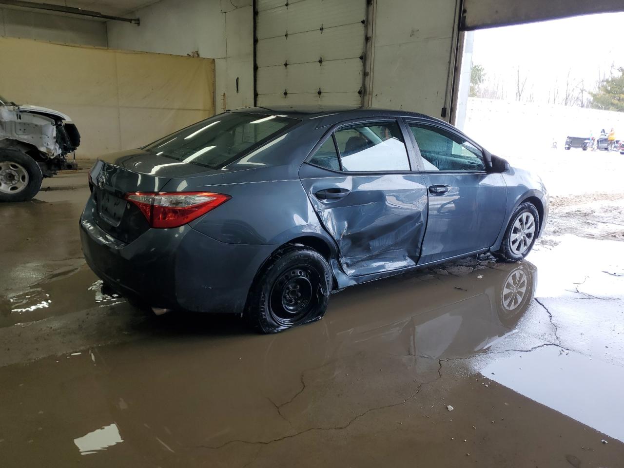 2015 Toyota Corolla - Image 3