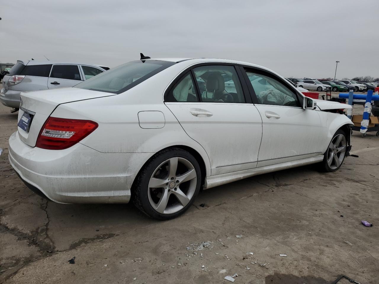 2014 Mercedes-Benz C-klasse - Image 3