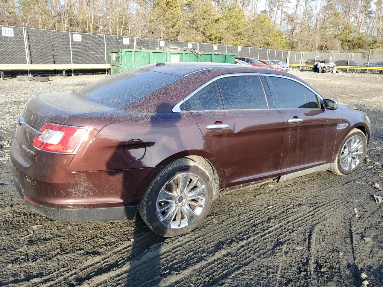 2010 Ford Taurus - Image 3