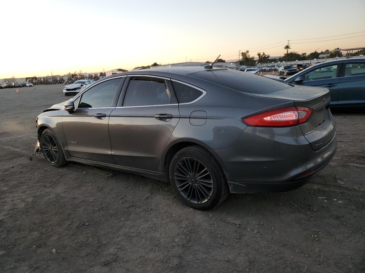 VIN 3FA6P0LU2ER256304 2014 FORD FUSION no.2