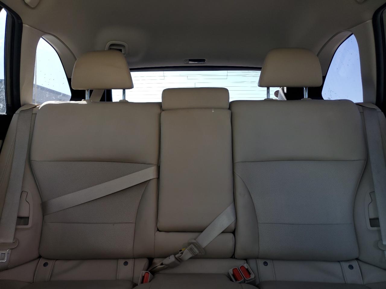 2018 Subaru Outback - Image 10