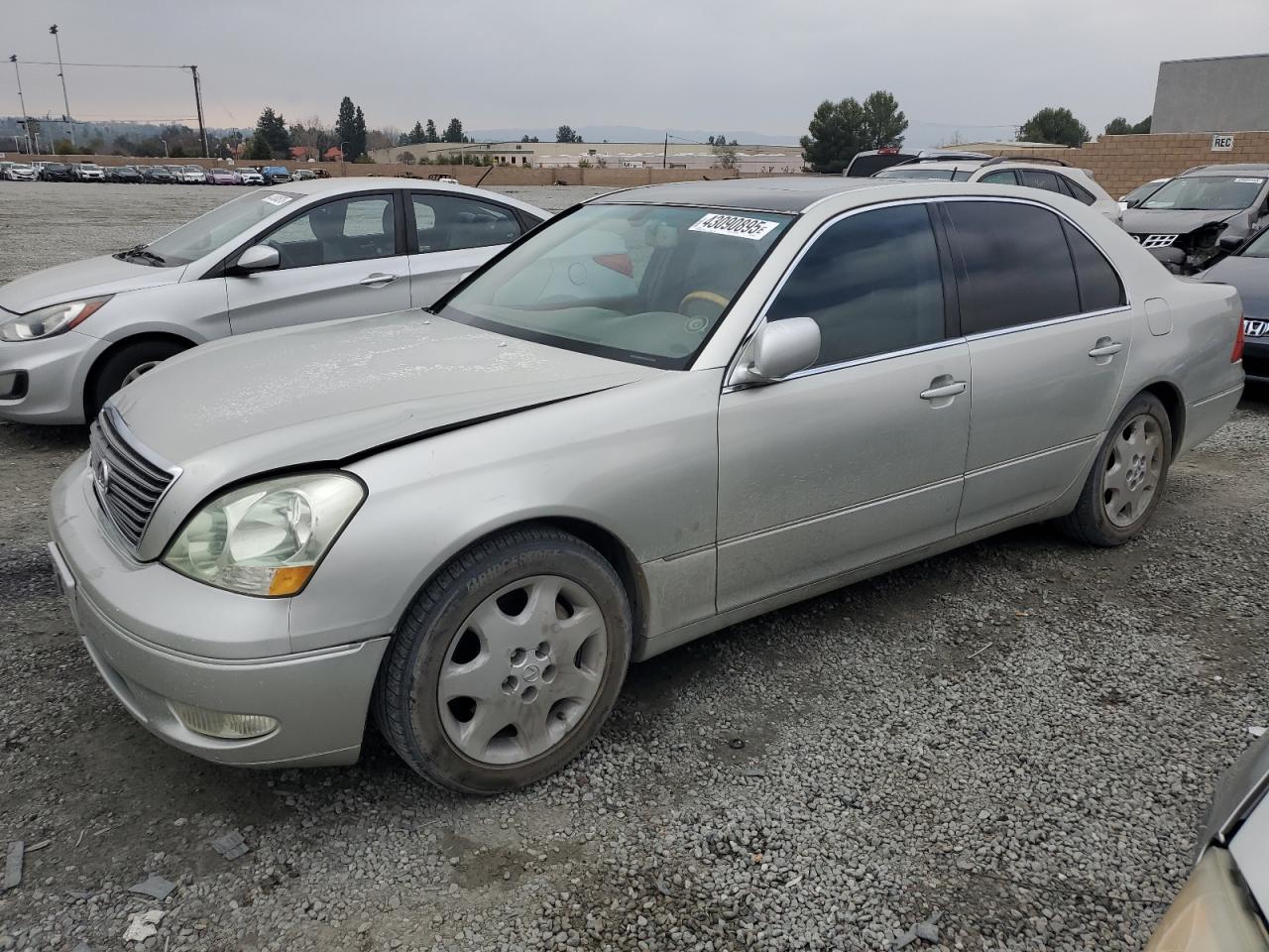 2001 Lexus LS - Image 1
