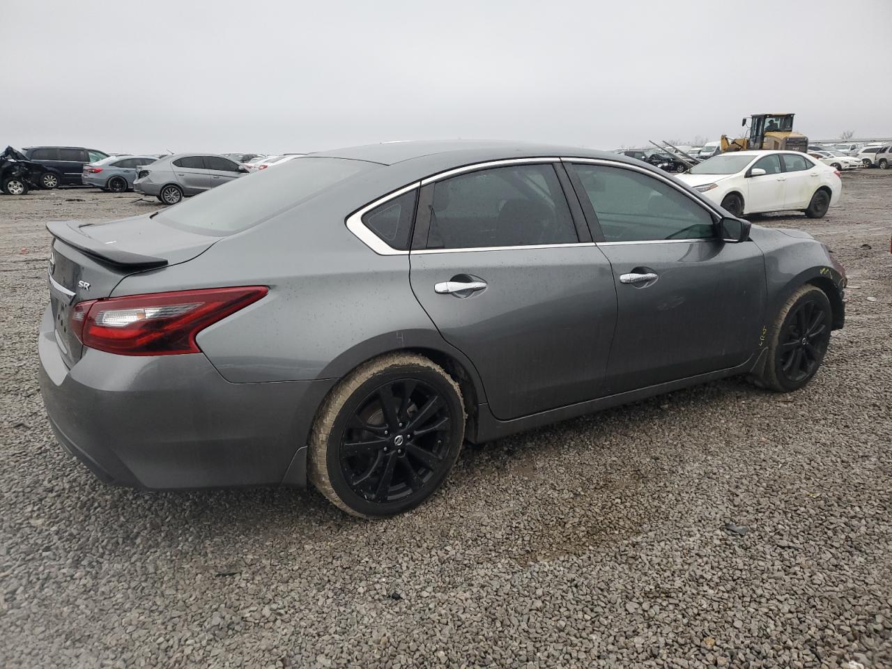 2017 Nissan Altima - Image 3