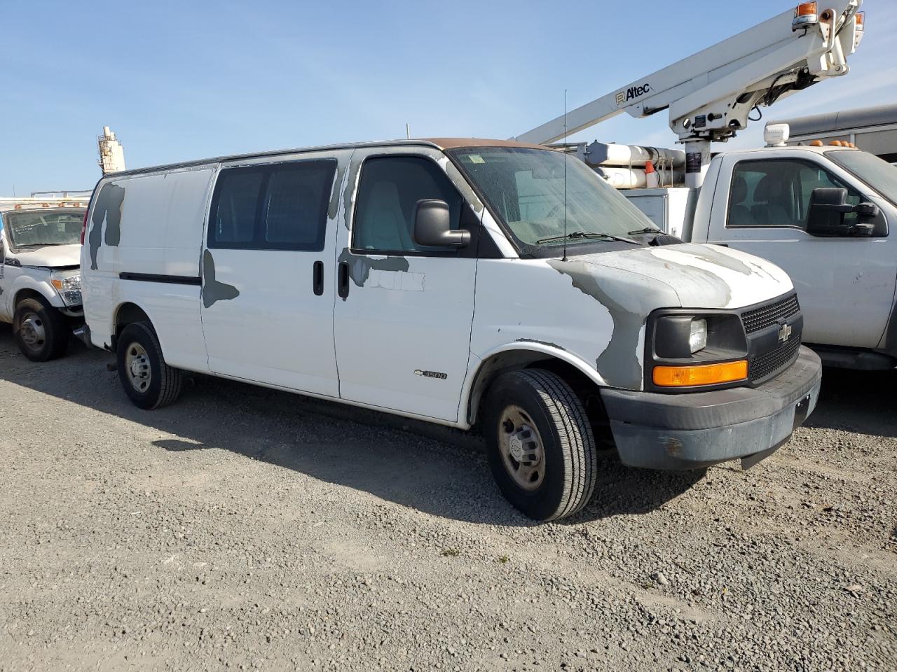2005 Chevrolet Express - Image 4
