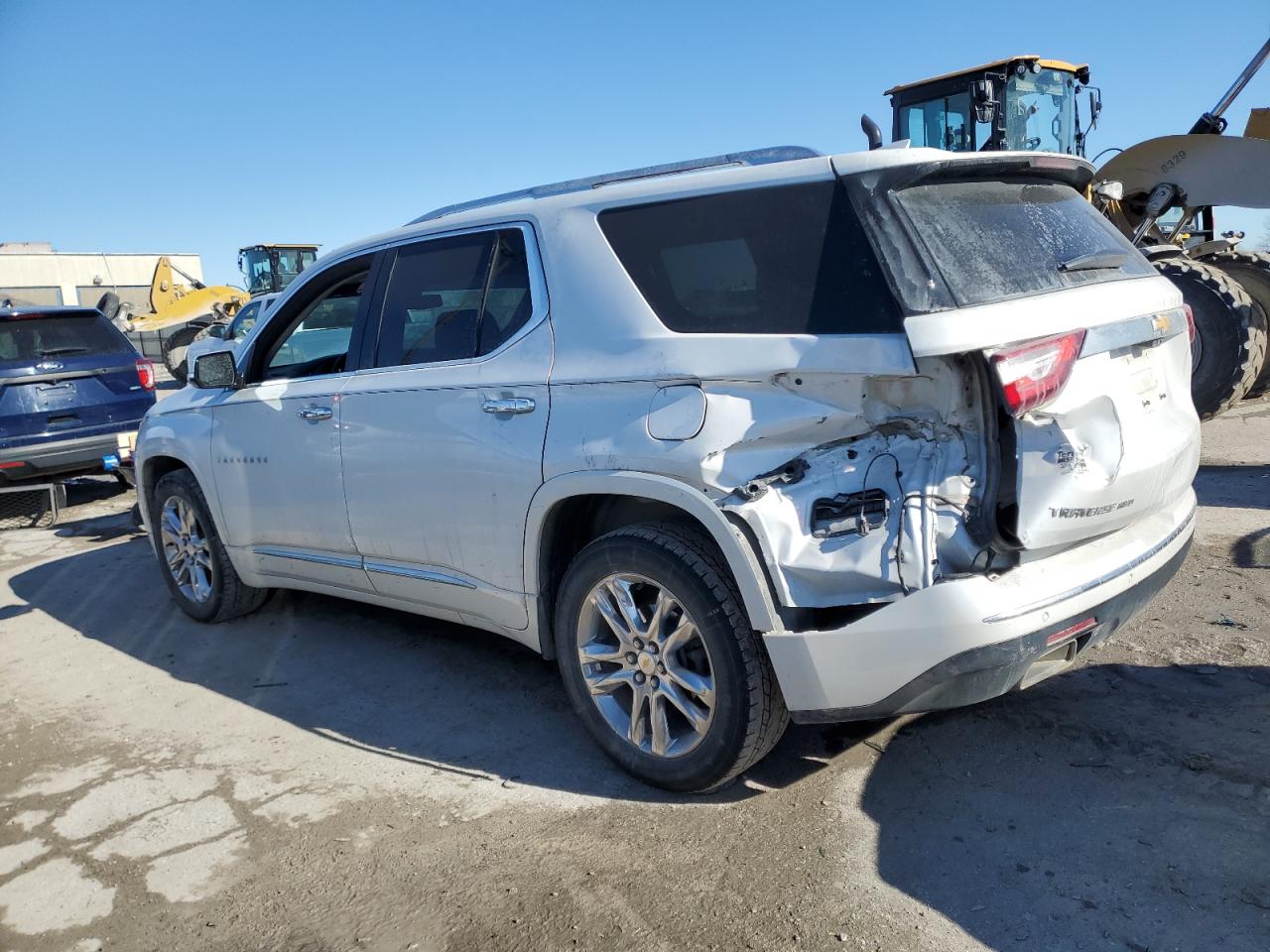 2019 Chevrolet Traverse - Image 2