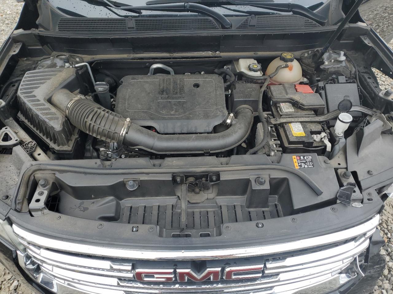 2022 GMC Acadia - Image 14