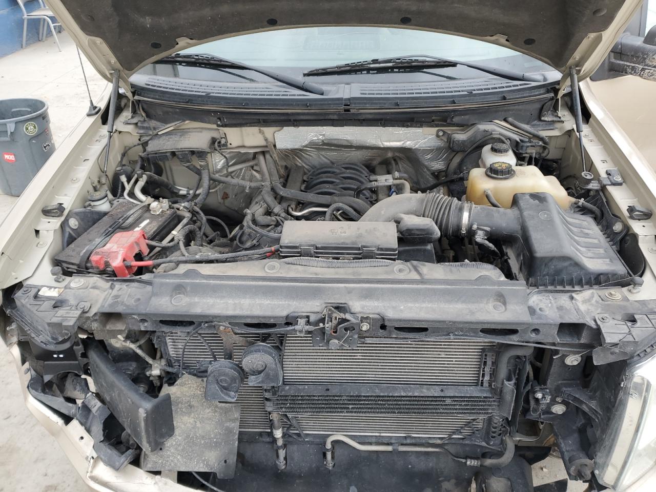 2012 Ford F-150 - Image 11
