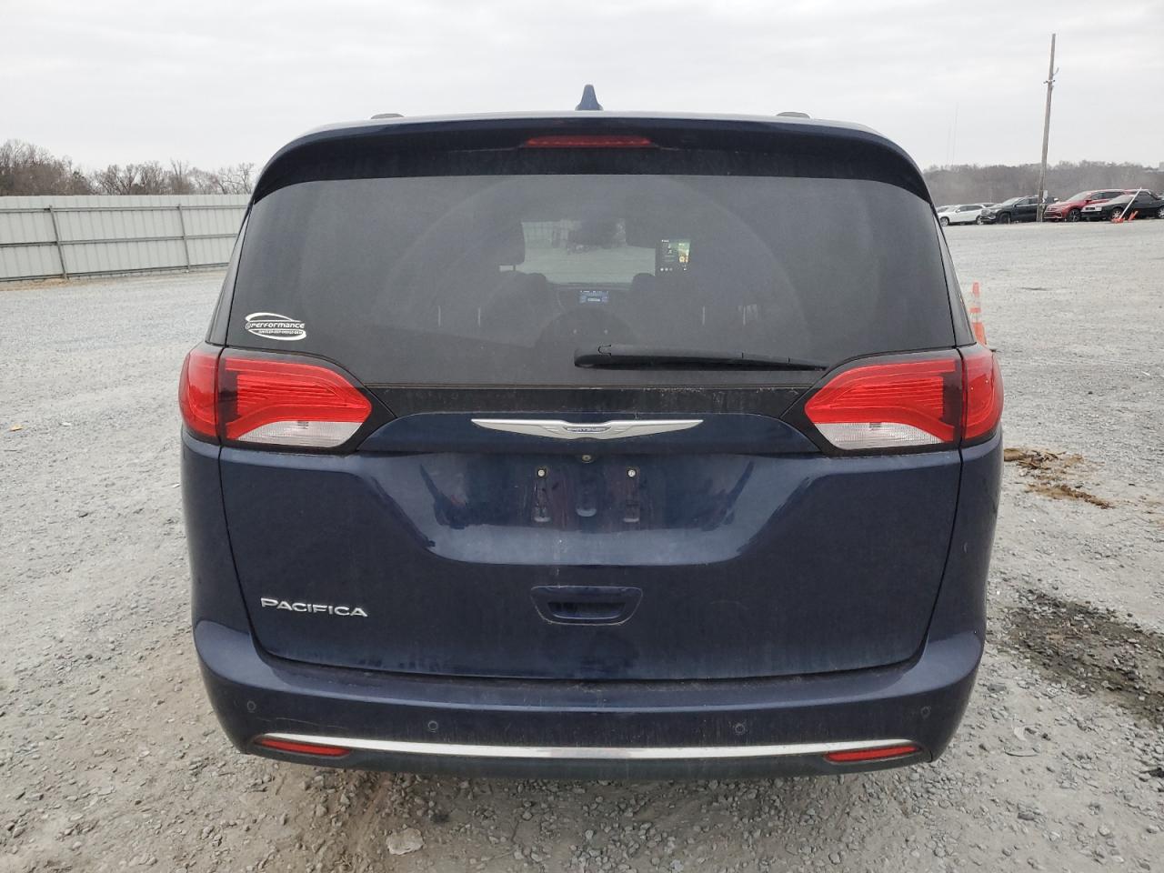 2017 Chrysler Pacifica - Image 6