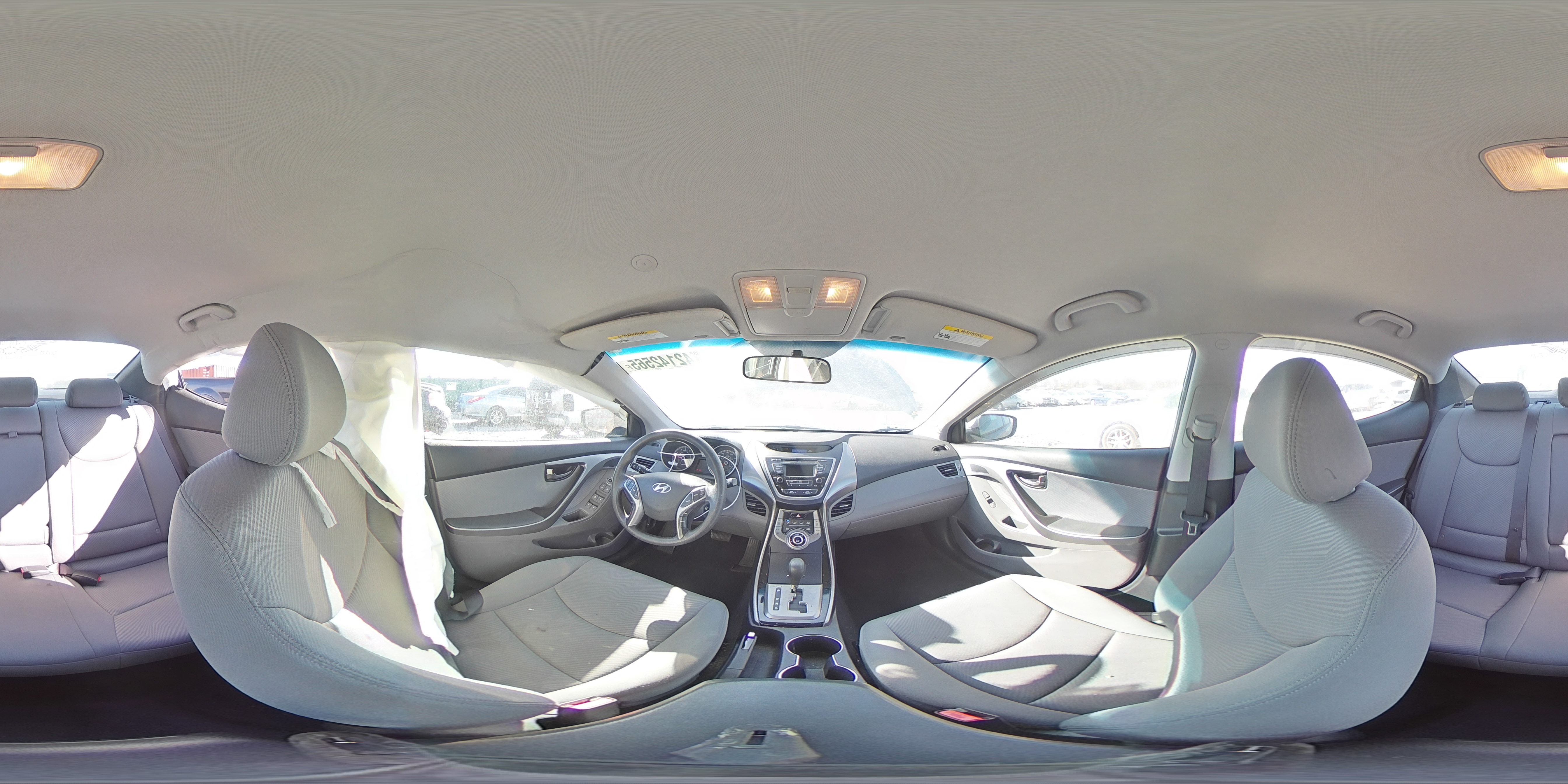 2013 Hyundai Elantra - Image 14