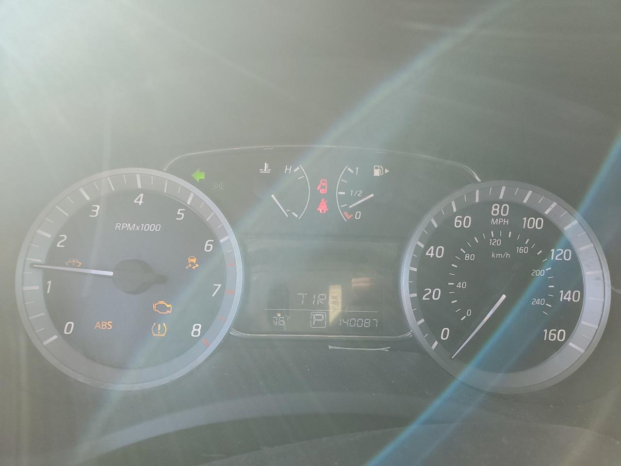 2014 Nissan Sentra - Image 9