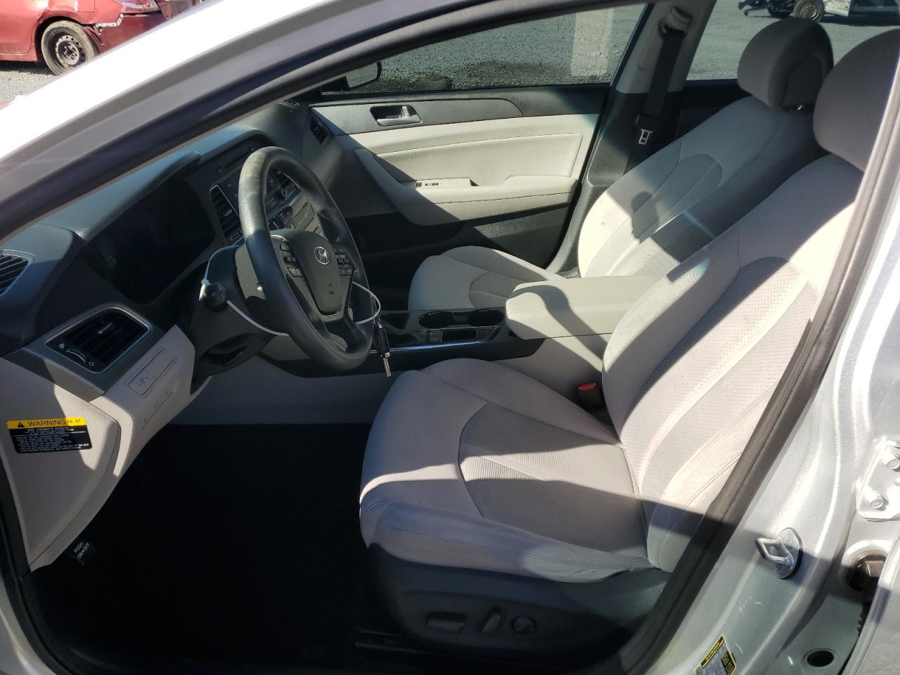 2015 Hyundai Sonata - Image 7