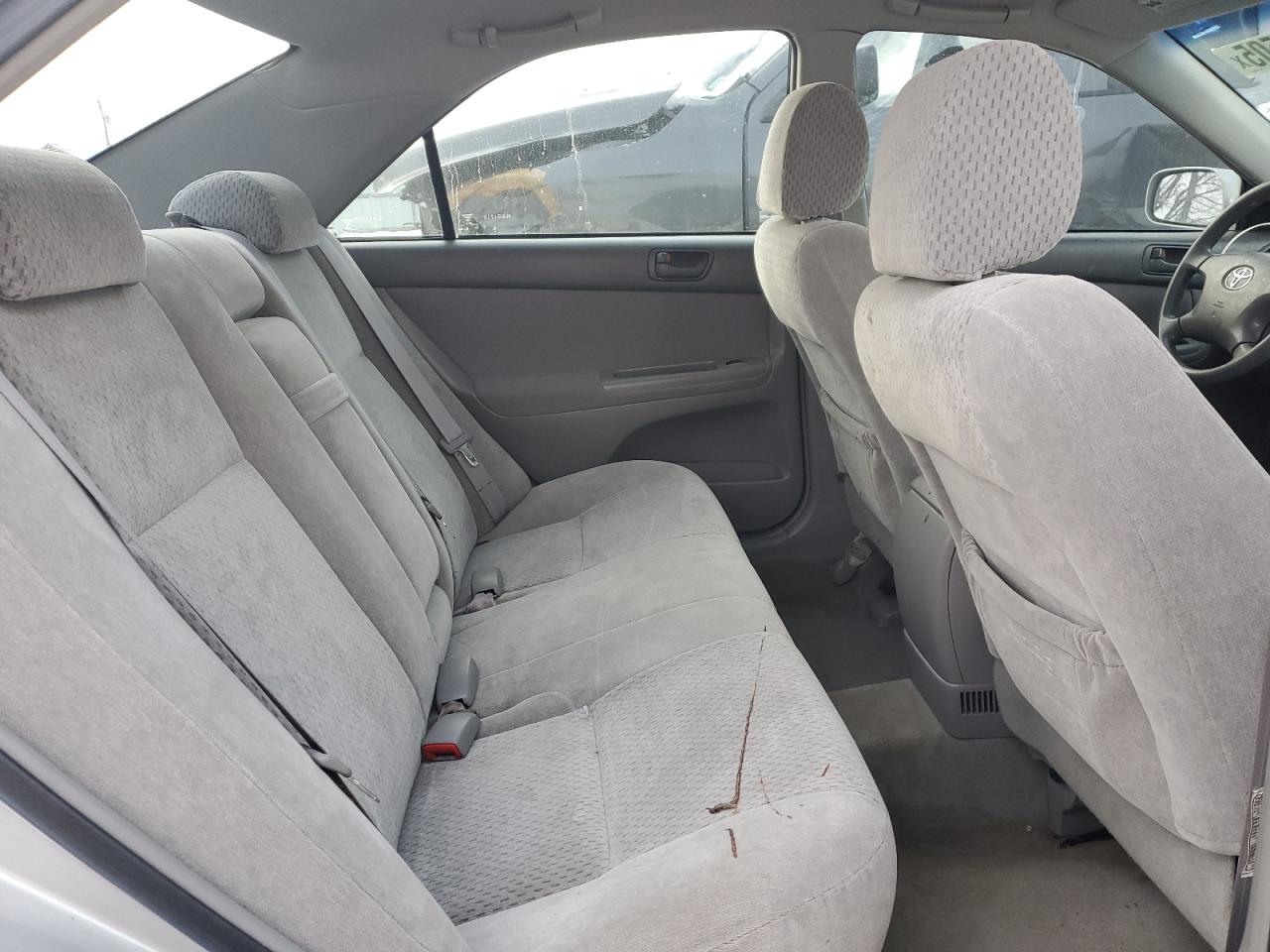2004 Toyota Camry - Image 10