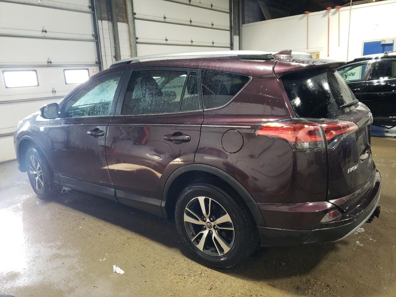 2017 Toyota RAV 4 - Image 2