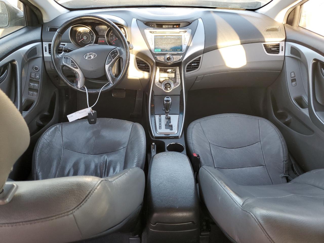 2013 Hyundai Elantra - Image 8