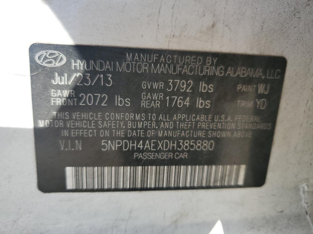 2013 Hyundai Elantra - Image 14