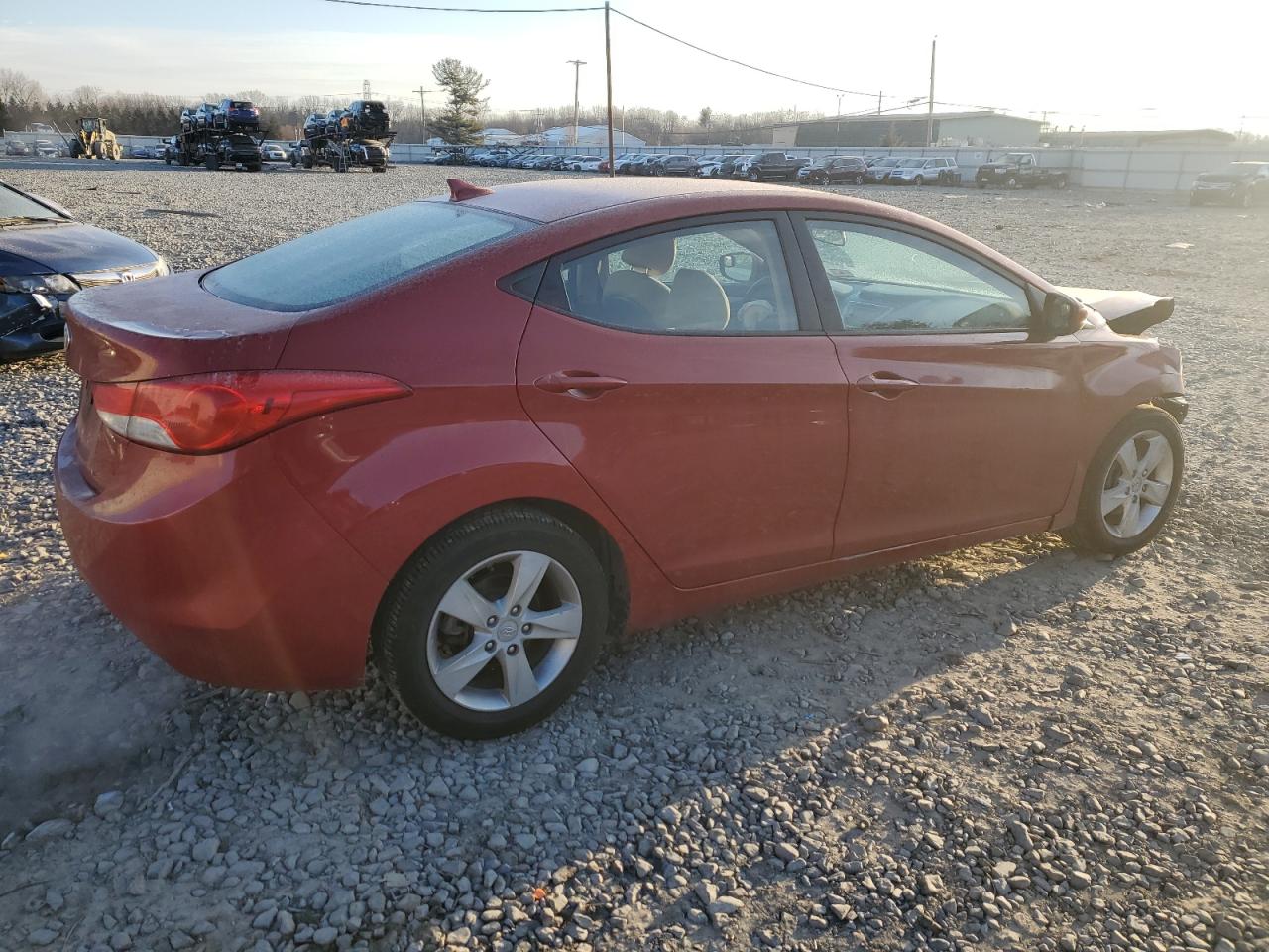 2011 Hyundai Elantra - Image 3