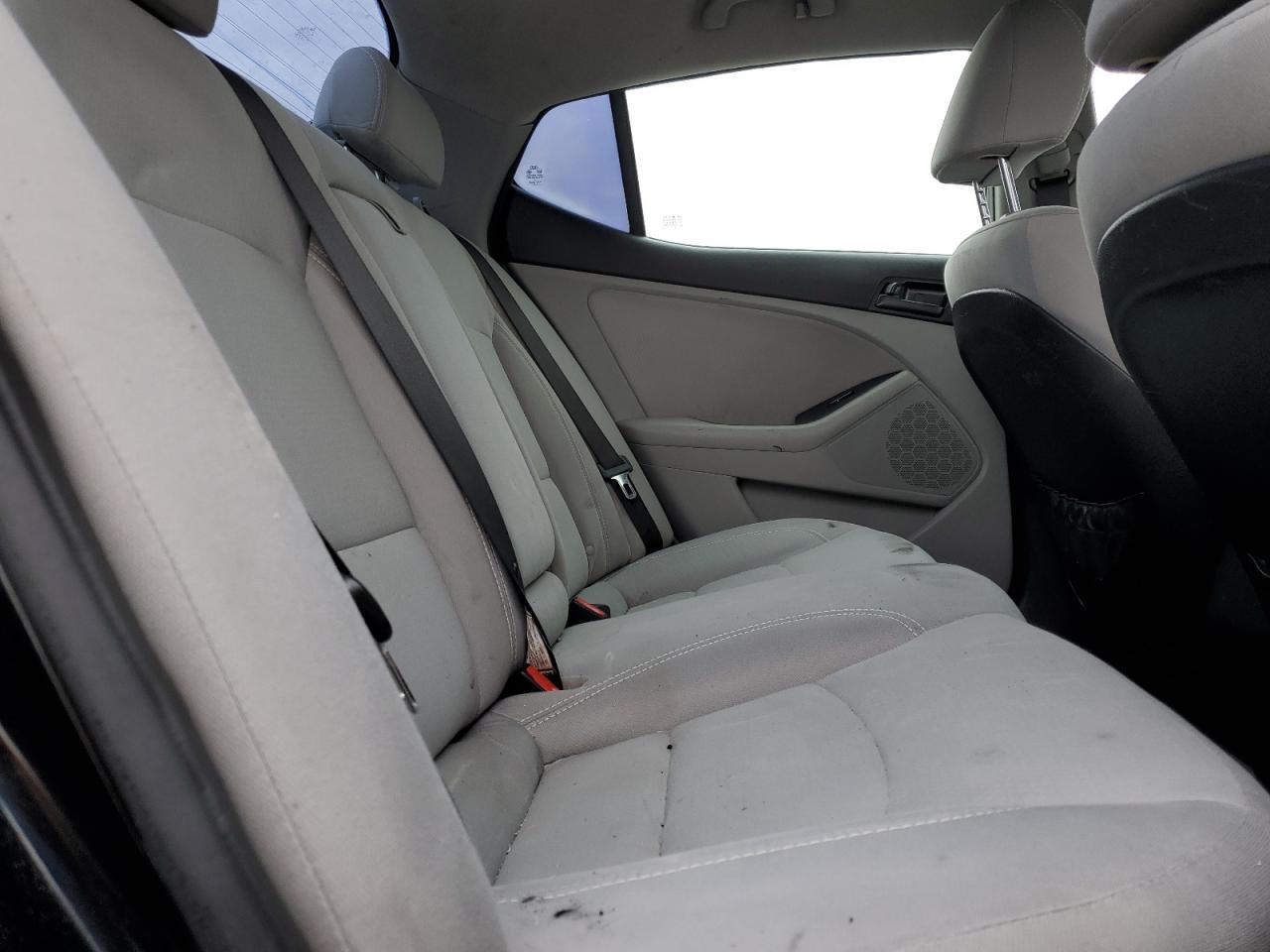 2013 Kia Optima - Image 10