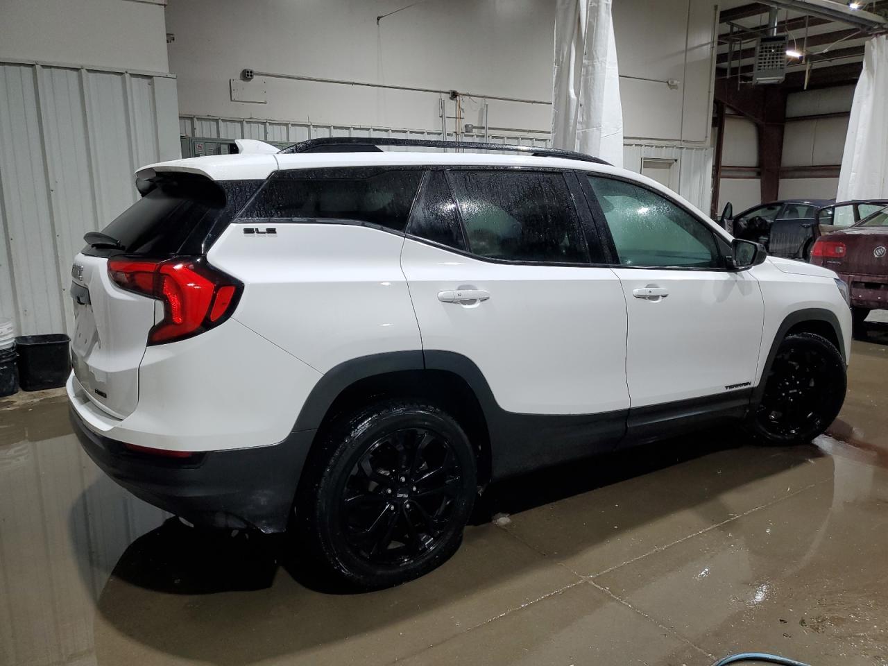 2020 GMC Terrain - Image 3