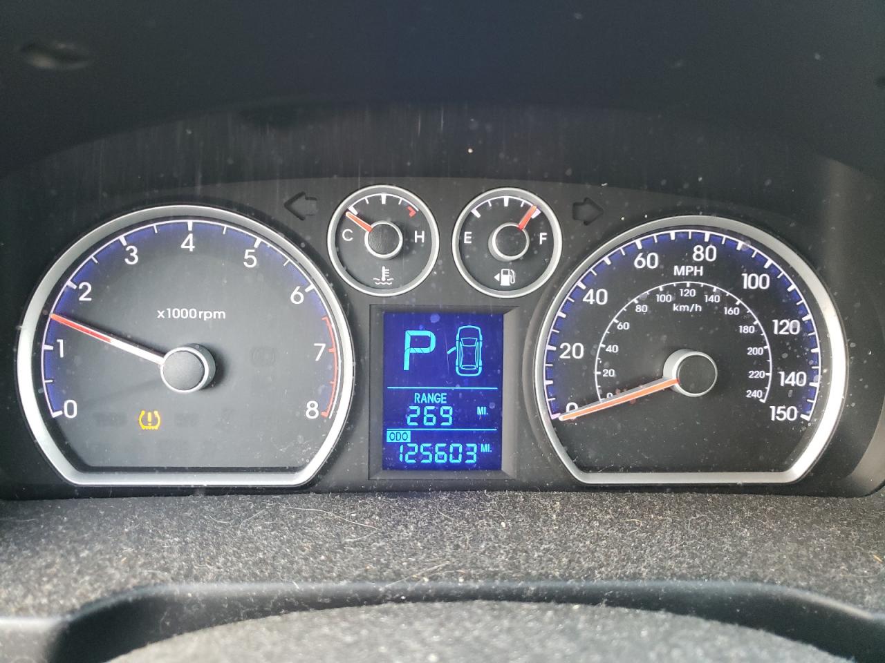 2012 Hyundai Elantra - Image 9