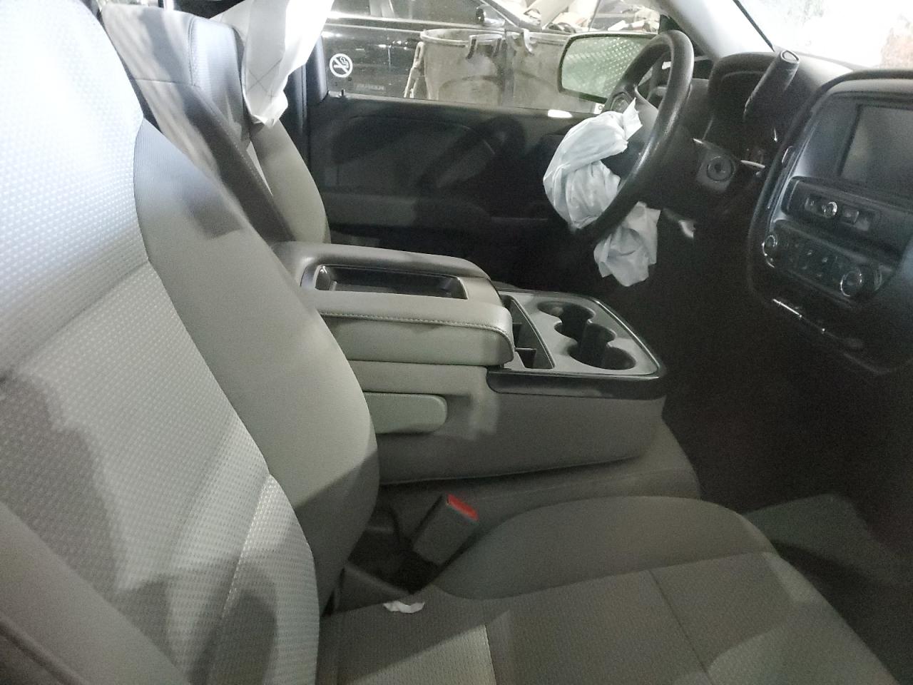2018 Chevrolet Silverado - Image 10