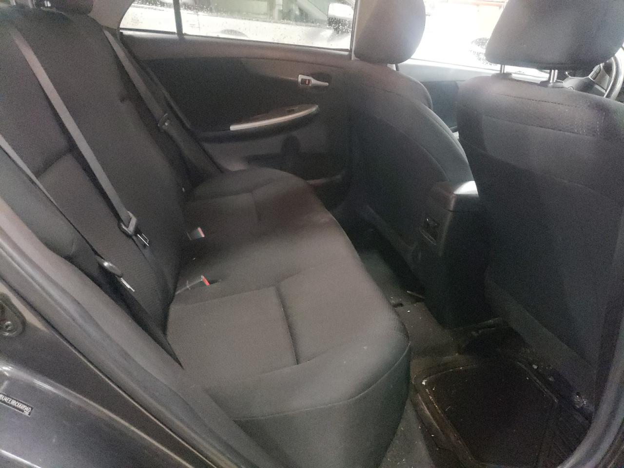2011 Toyota Corolla - Image 10