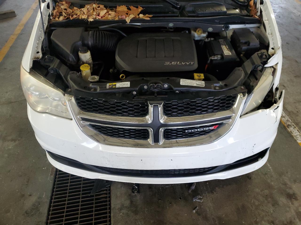 2014 Dodge Caravan - Image 12