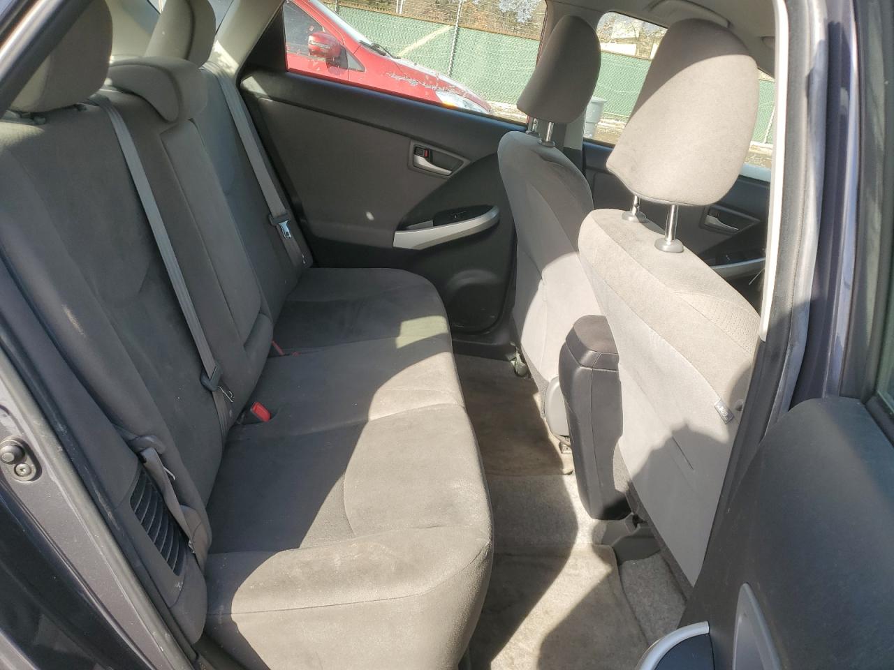 2014 Toyota Prius - Image 10