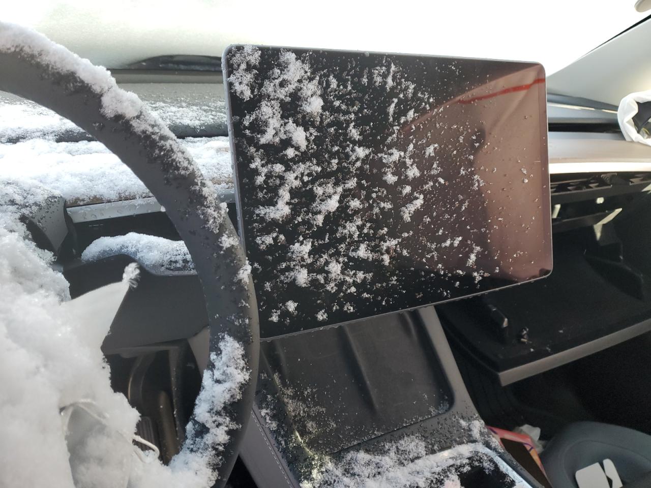 Tesla Model Y 2024 -auction- 8