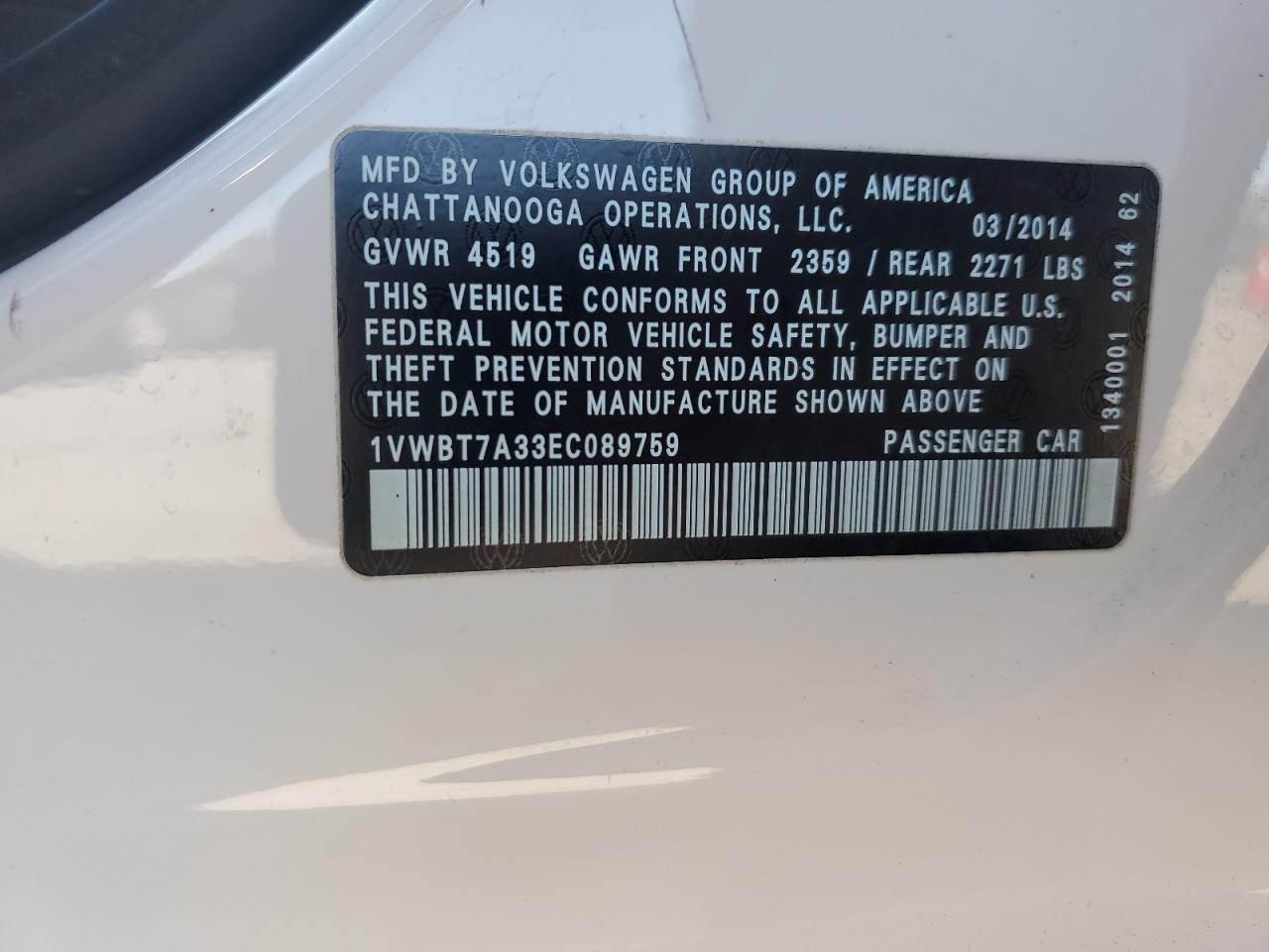 2014 Volkswagen Passat - Image 12