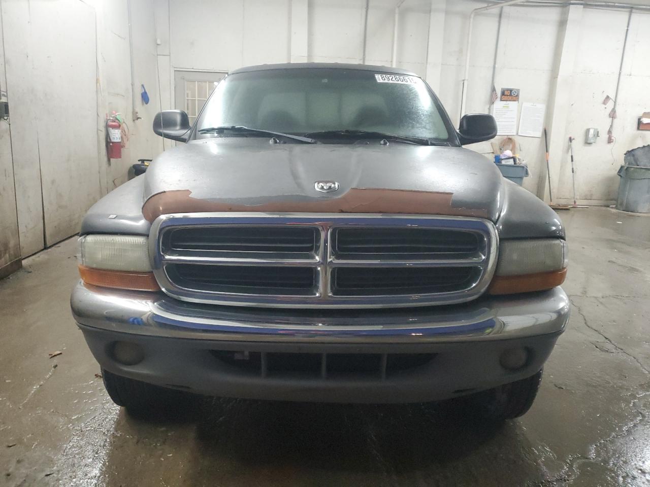 2001 Dodge Dakota - Image 5