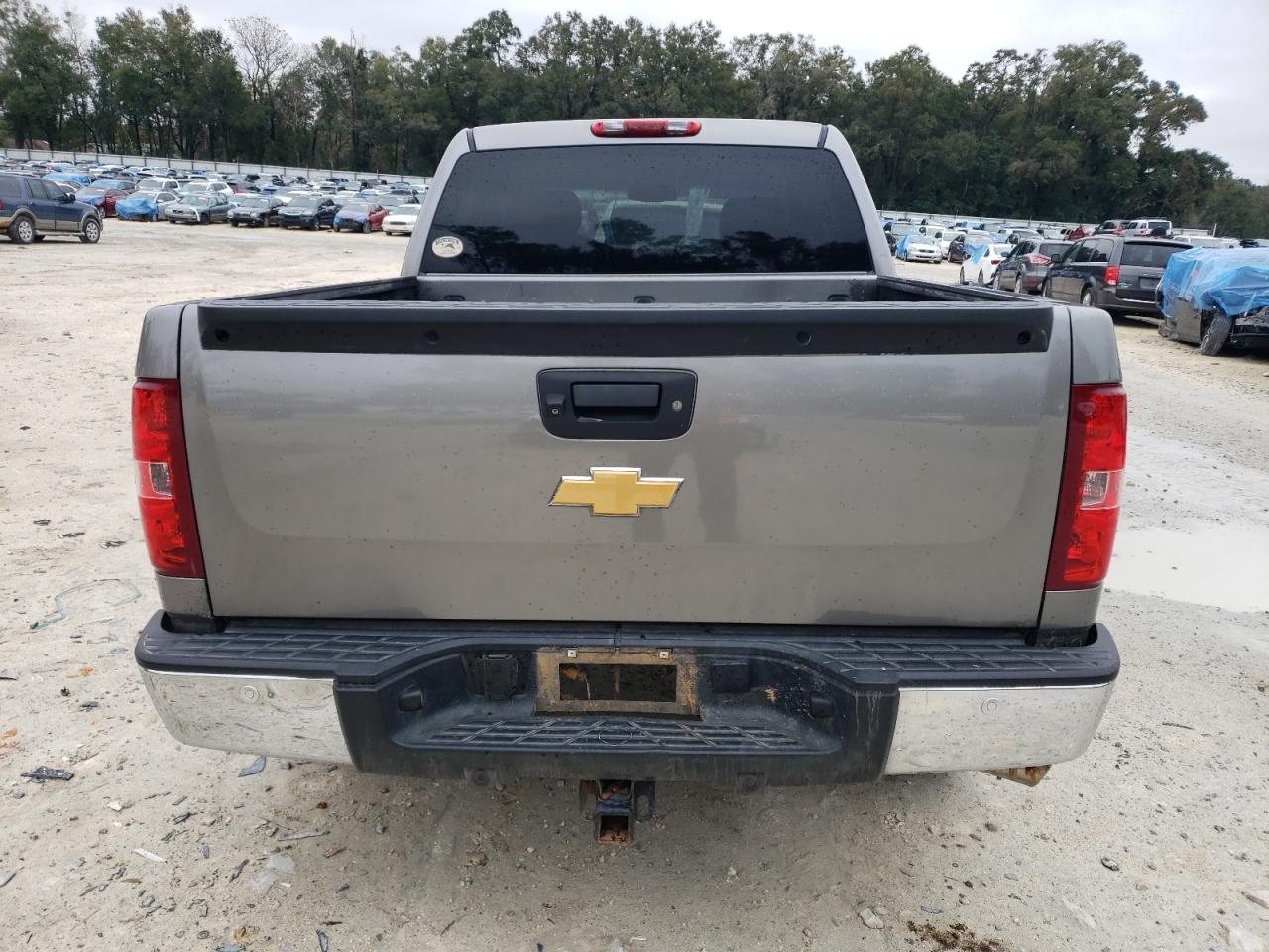 2013 Chevrolet Silverado - Image 6
