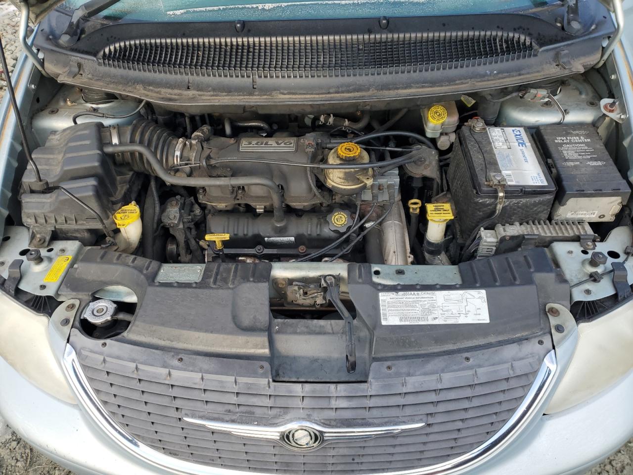 2002 Chrysler Town & Country - Image 12