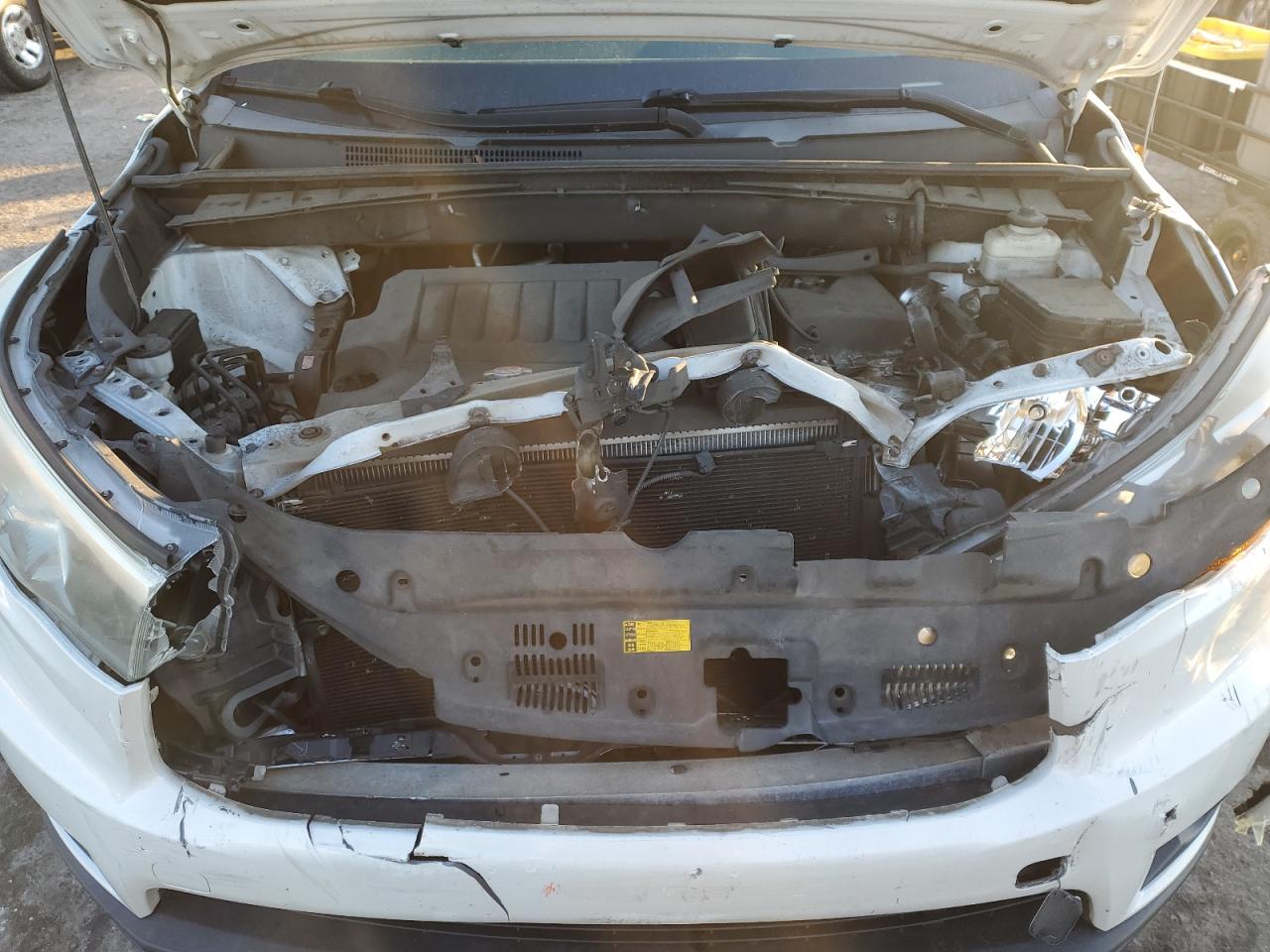 2016 Toyota Highlander Xle VIN: 5TDJKRFH6GS255324 Lot: 41500695