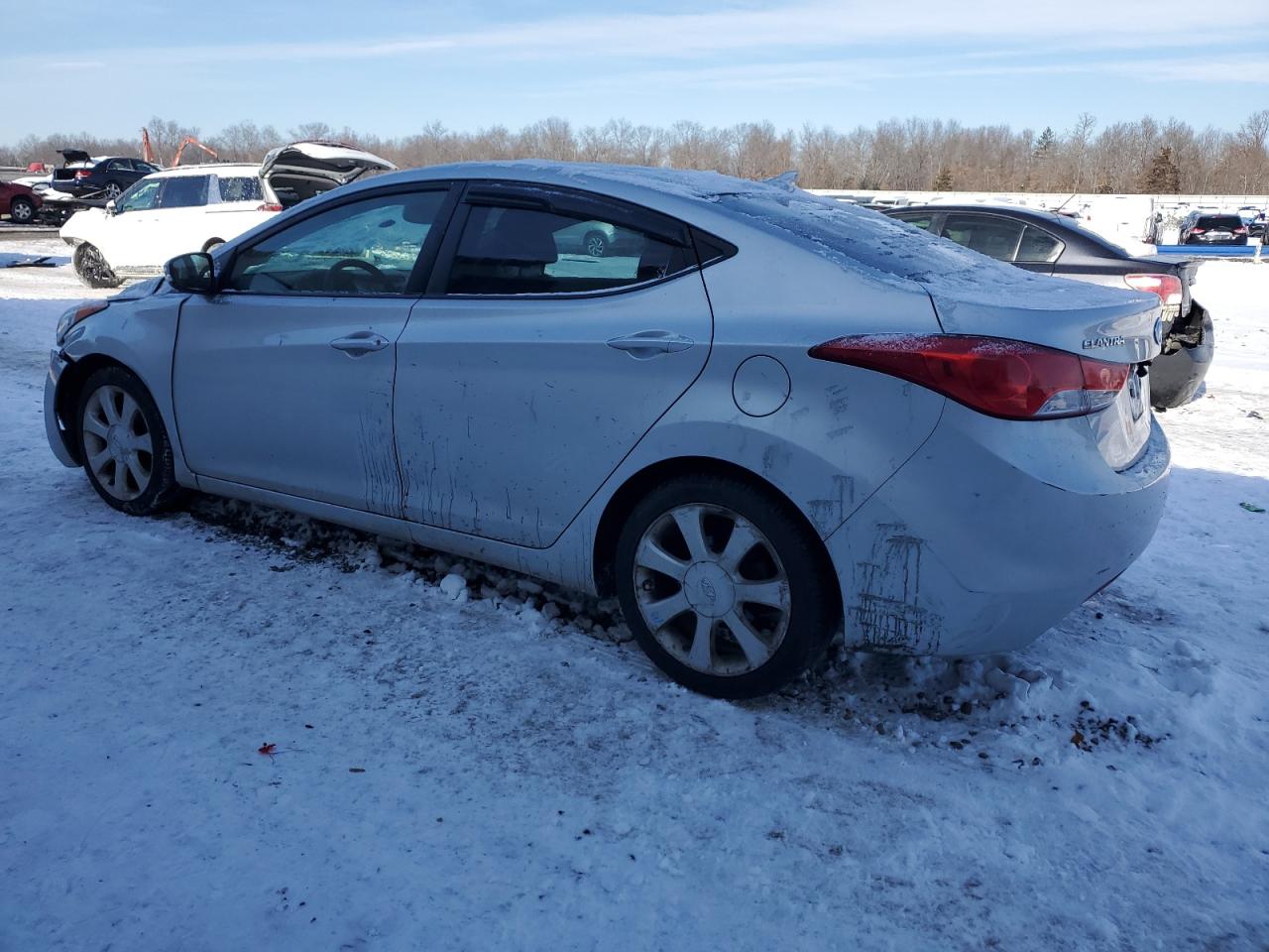 2013 Hyundai Elantra - Image 2