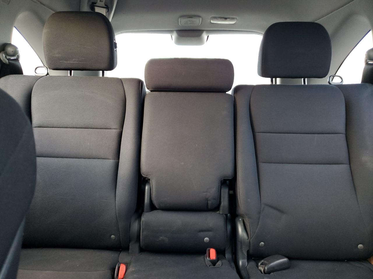 2011 Honda CR-V - Image 10