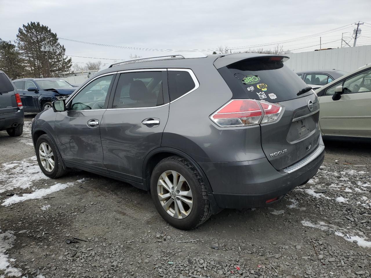 VIN KNMAT2MV1FP523069 2015 NISSAN ROGUE no.2