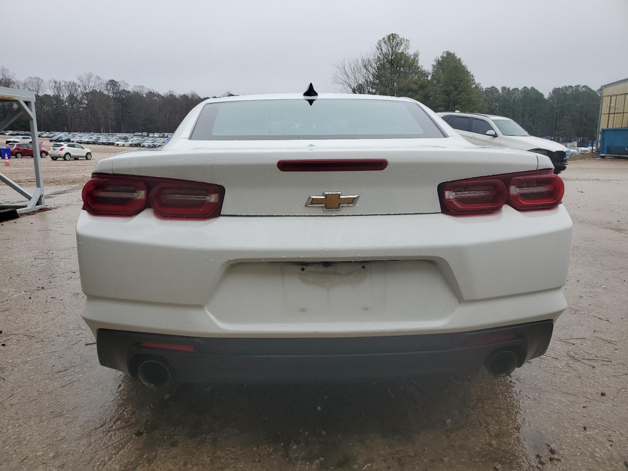 2023 Chevrolet Camaro - Image 6