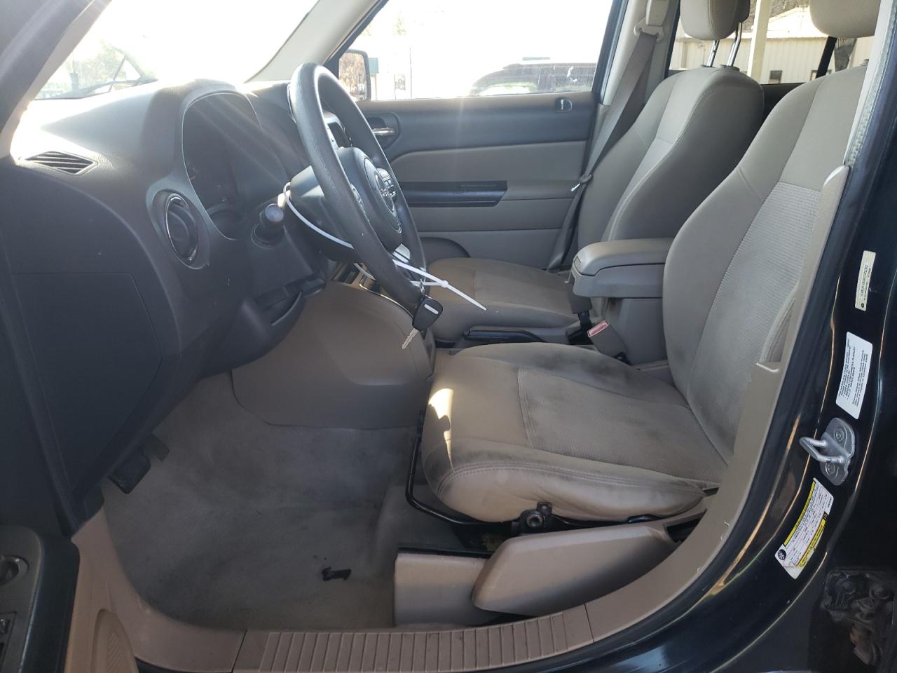 2014 Jeep Liberty (Patriot) - Image 7