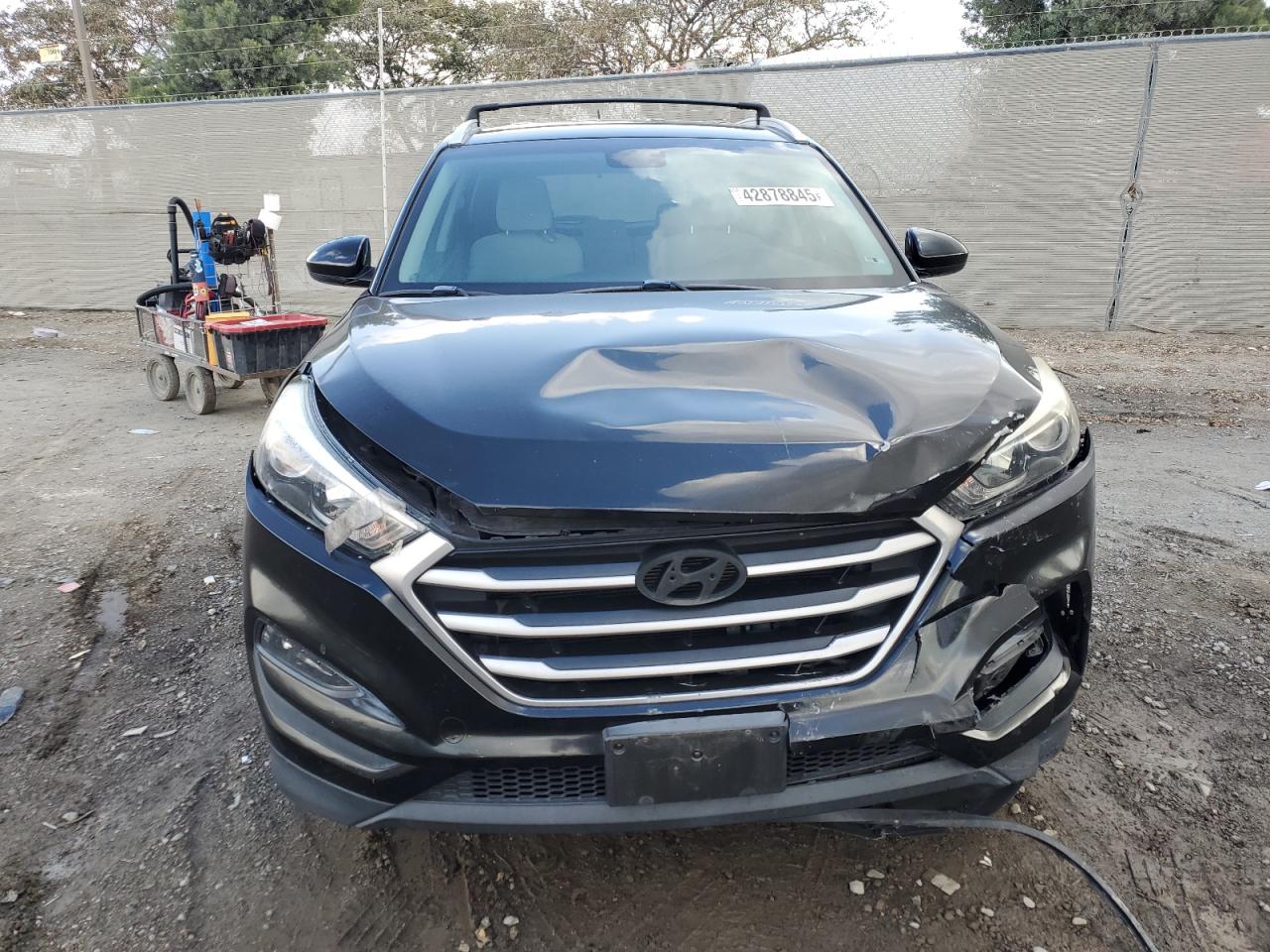 2017 Hyundai Tucson - Image 5