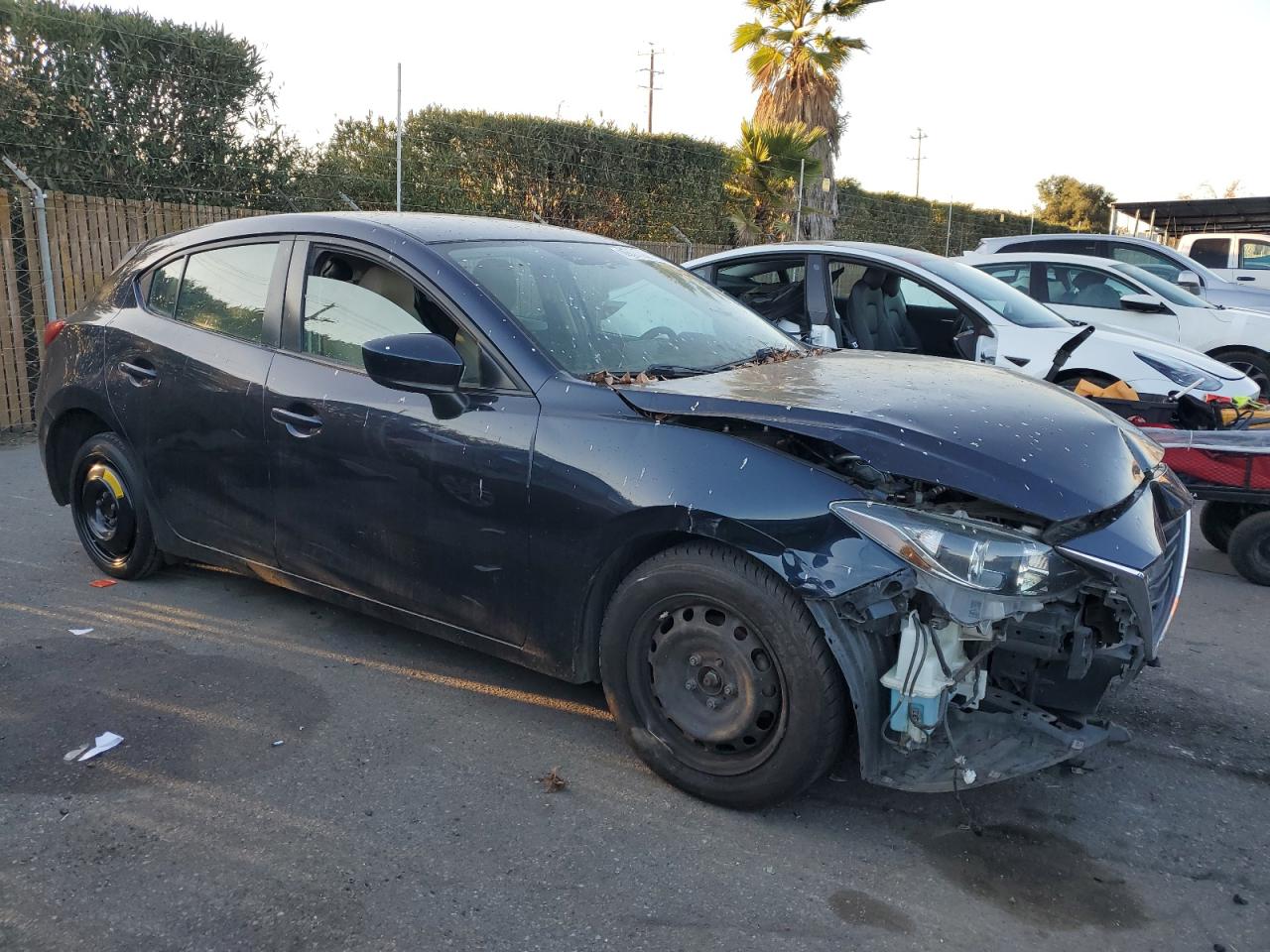 2015 Mazda 3 - Image 4