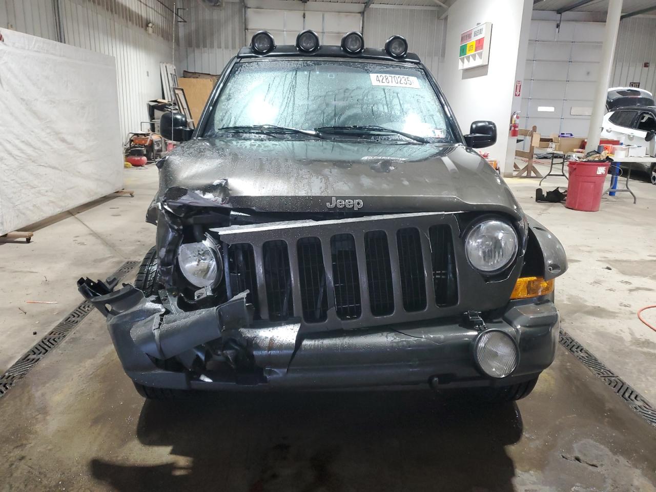 2006 Jeep Liberty (North America) - Image 5